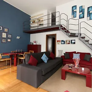 Fancy Blue Duomo Duplex , Milan Italy